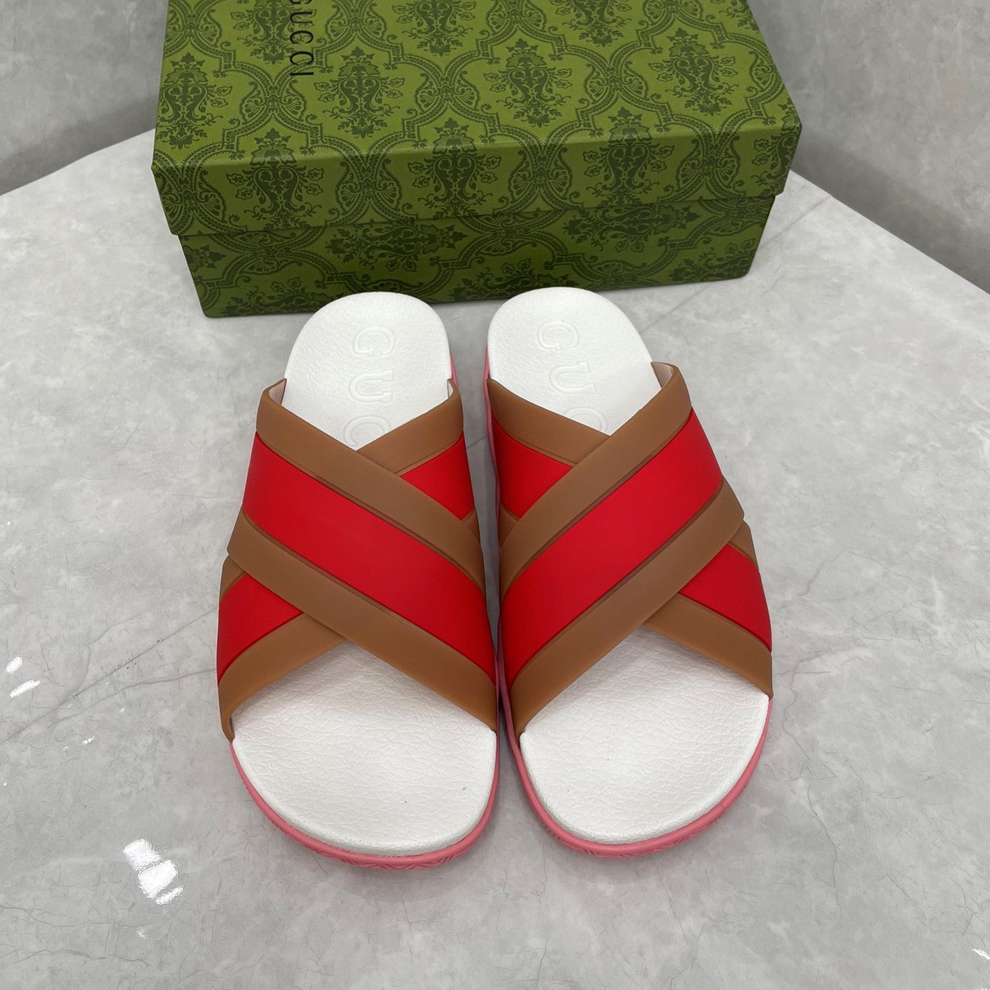 GG Striped Rubber Slides White Red Rubber 788222