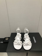 FLORAL FLAT SANDAL IN WHITE LAMBSKIN