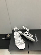 FLORAL FLAT SANDAL IN WHITE LAMBSKIN