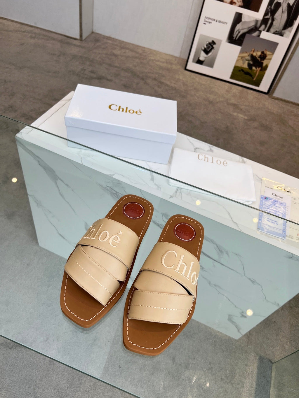 CHLOÉ WOODY MULE IN TUSCAN BEIGE LAMBSKIN WITH EMBROIDERED LOGO