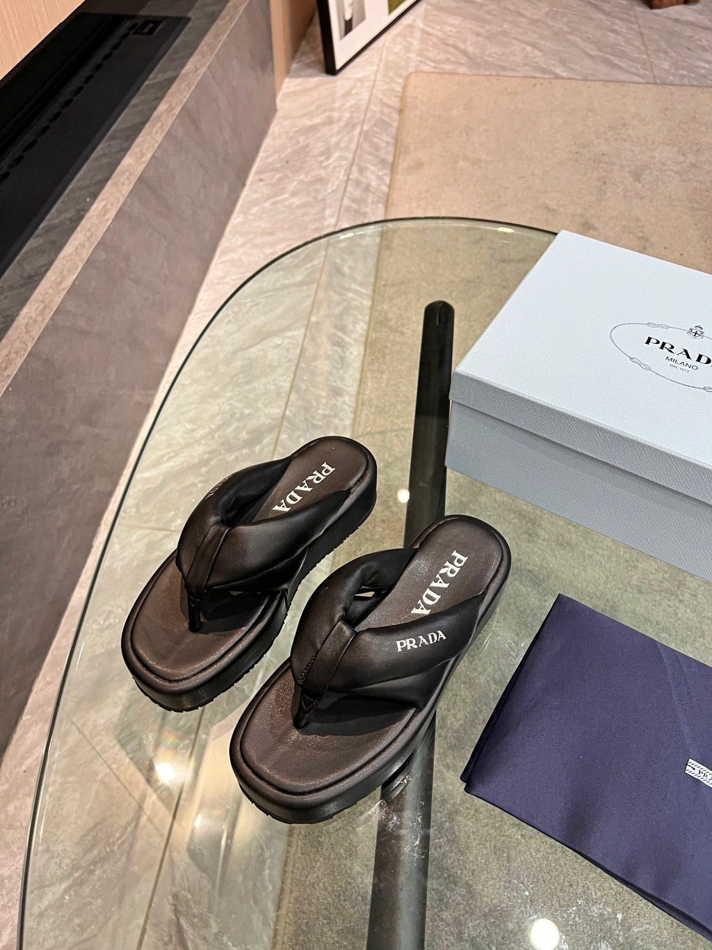 PRA THONG FLATFORM SANDALS BLACK LAMBSKIN