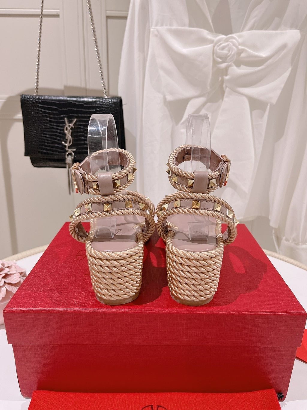 VT Rockstud Platform Sandals 65mm Pink Nude Espadrilles Calfskin 521310