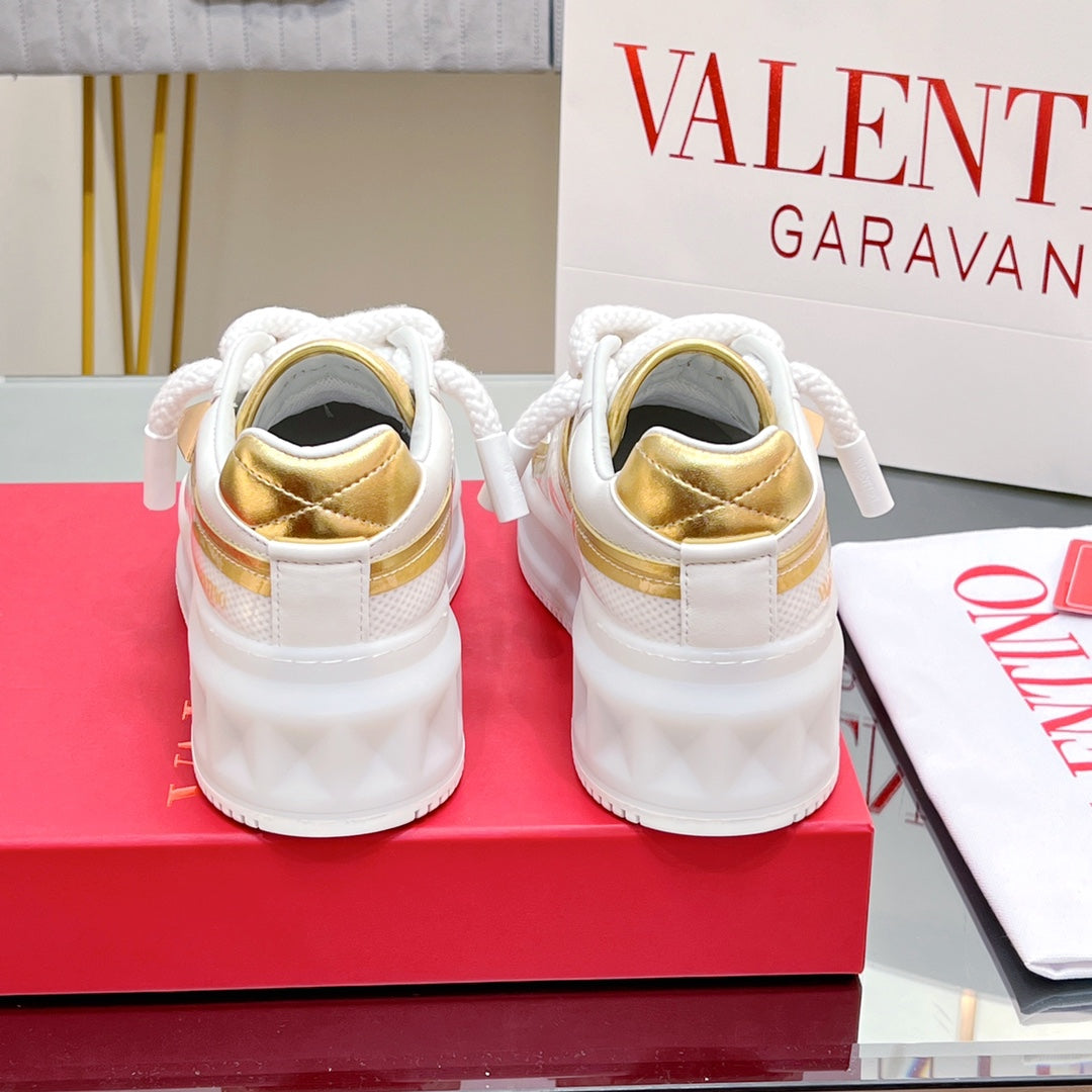 VT 2025 Garavani Sneakers White Gold Cowhide Fabric 546990
