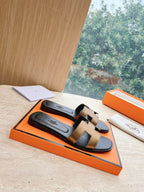 HM 25 Oran Sandal Black Copper Metalic Calfskin
