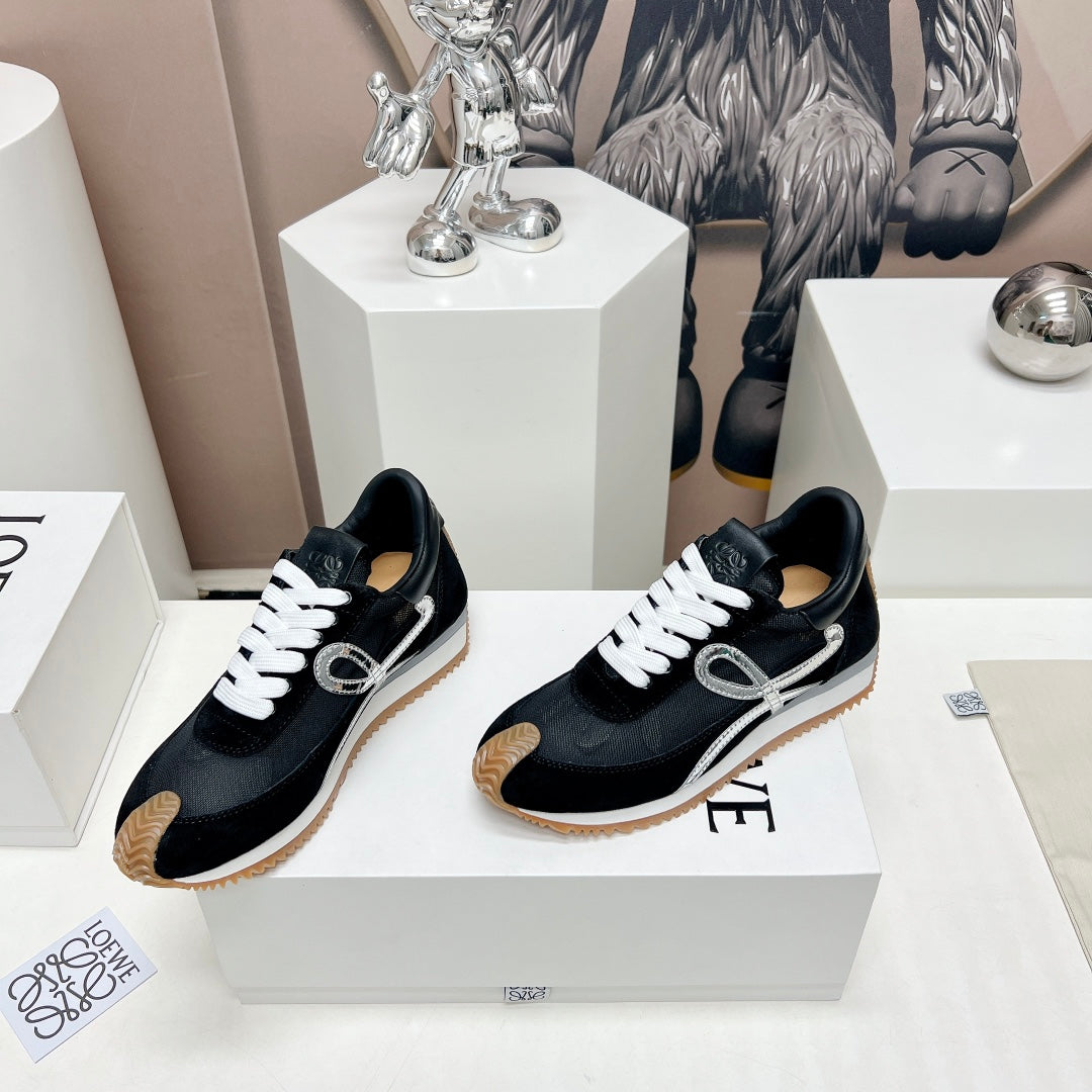 FLOW RUNNER SNEAKER IN BLACK SUEDE AND SHEEPSKIN