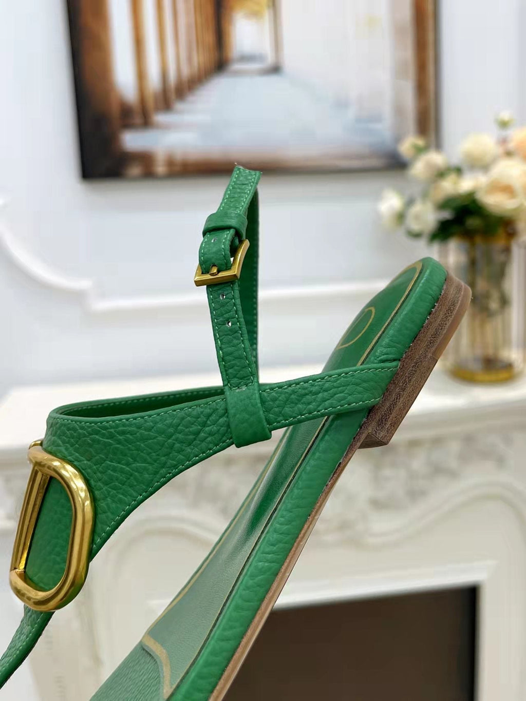 Valentino 25C Thong Sandal Green Sheepskin 239506