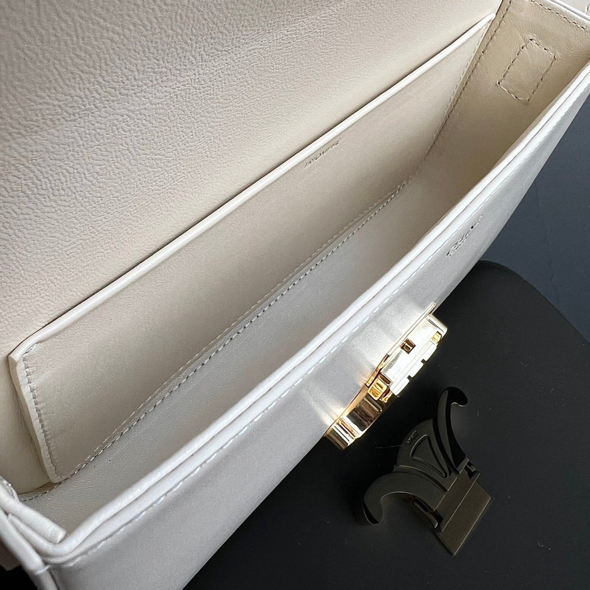TRIOMPHE 20 WHITE CREAM CALFSKIN