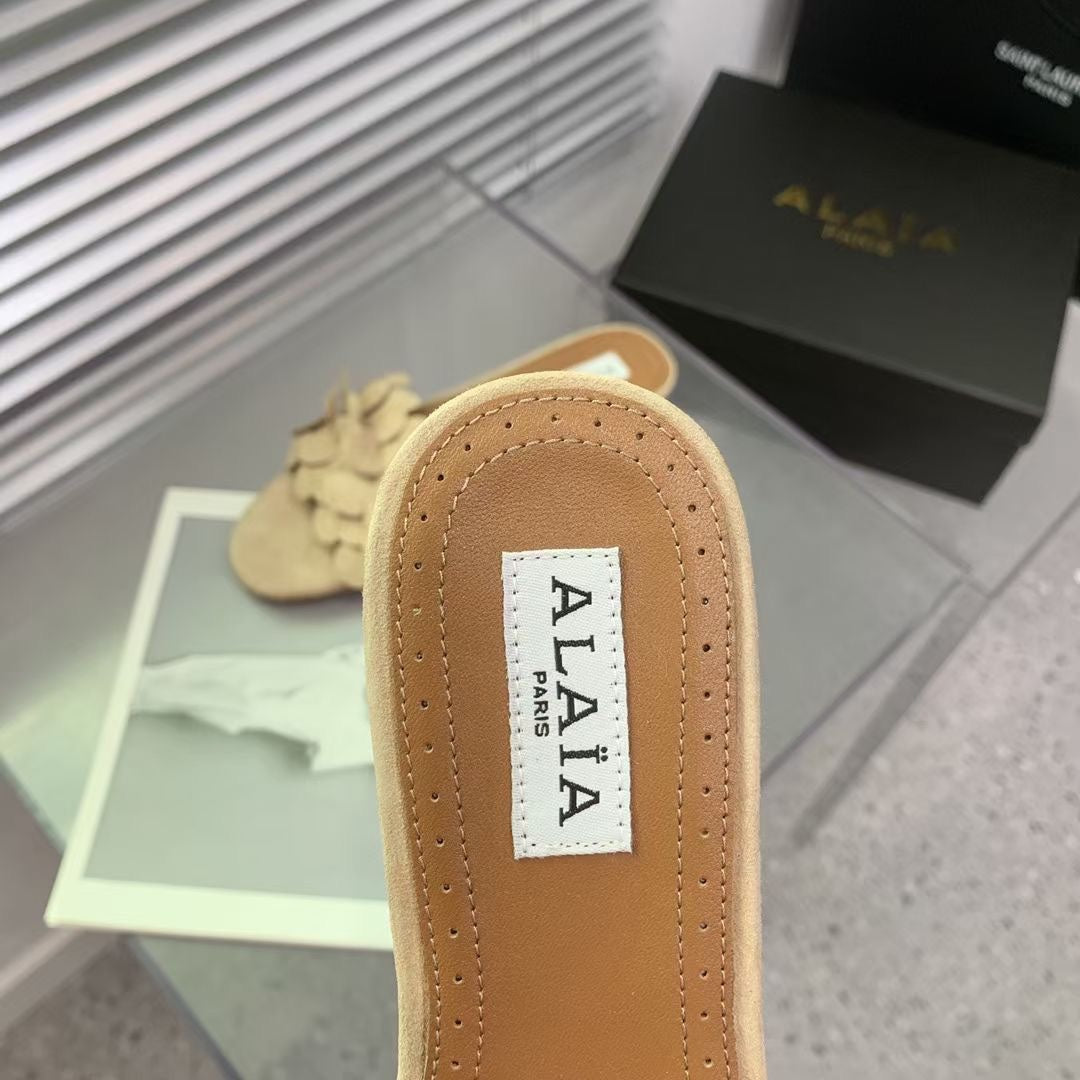 Alaia 25 Flower Slippers Orange Sheepskin 293159