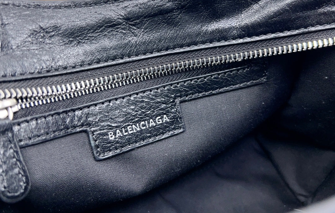 NEO CAGOLE 26 IN BLACK LAMBSKIN