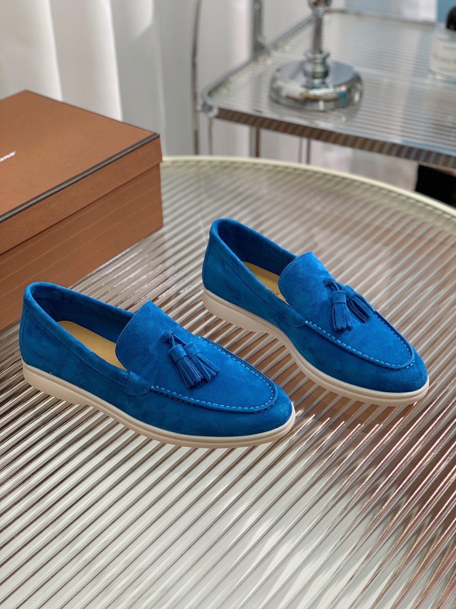 lp dot sole walk loafer blue suede
