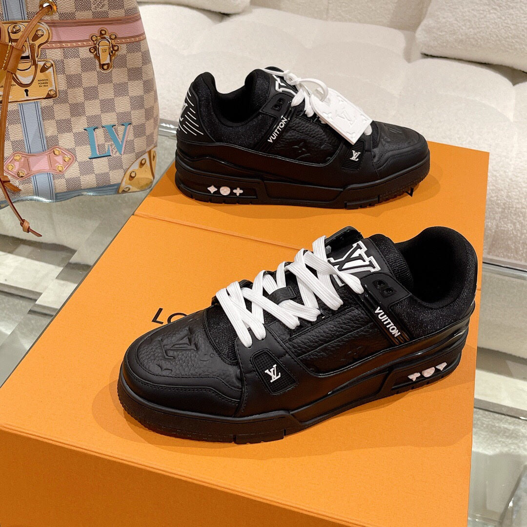 LV 1AHTB0 Trainer Sneaker Black Monogram-Embossed Leather Lace 626731