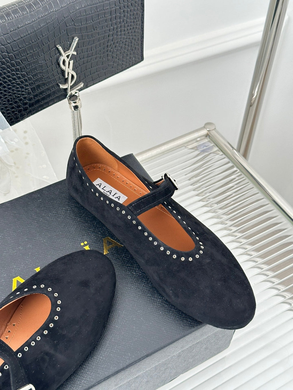 Alaia 25 Ballet Flats Black Suede 293240