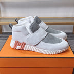 HM H Snesker Light Gray Suede Goatskin And Knit