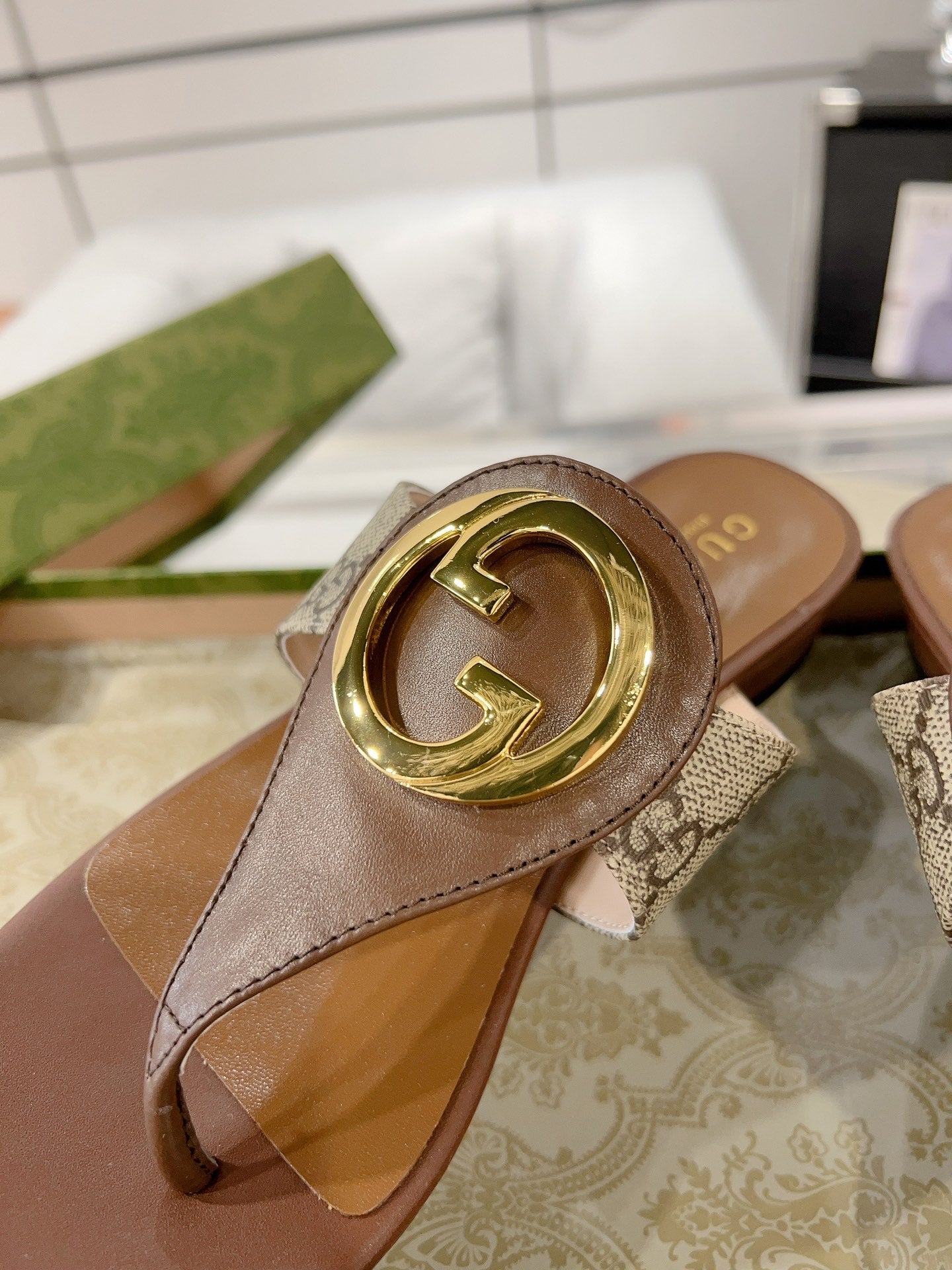 GC 2025 Double G Block Heel Thong Sandals brown Leather 292411