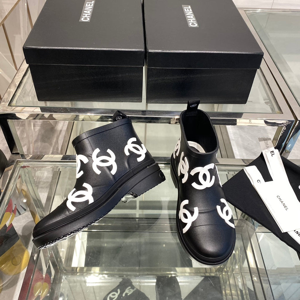 CC Rainboots Black with Embossed Logo Rubber 204070