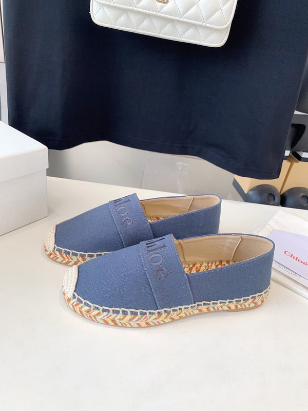 CHLOÉ LOAFER SHOES IN PIGEON BLUE DENIM AND WOVEN RAFFIA