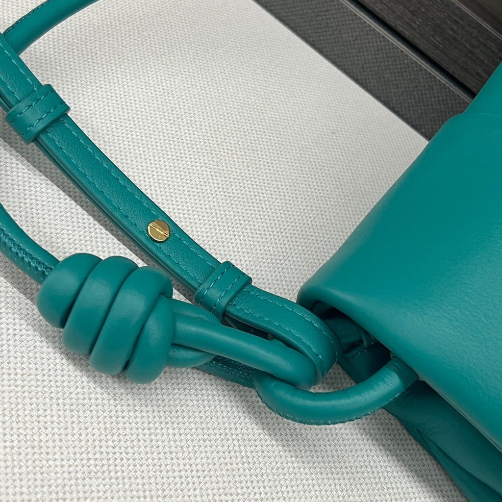 Loew Paseo Shoulder Bag 25cm Tropical Aqua Cowhide