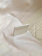 cd medium toujours 28 white calfskin