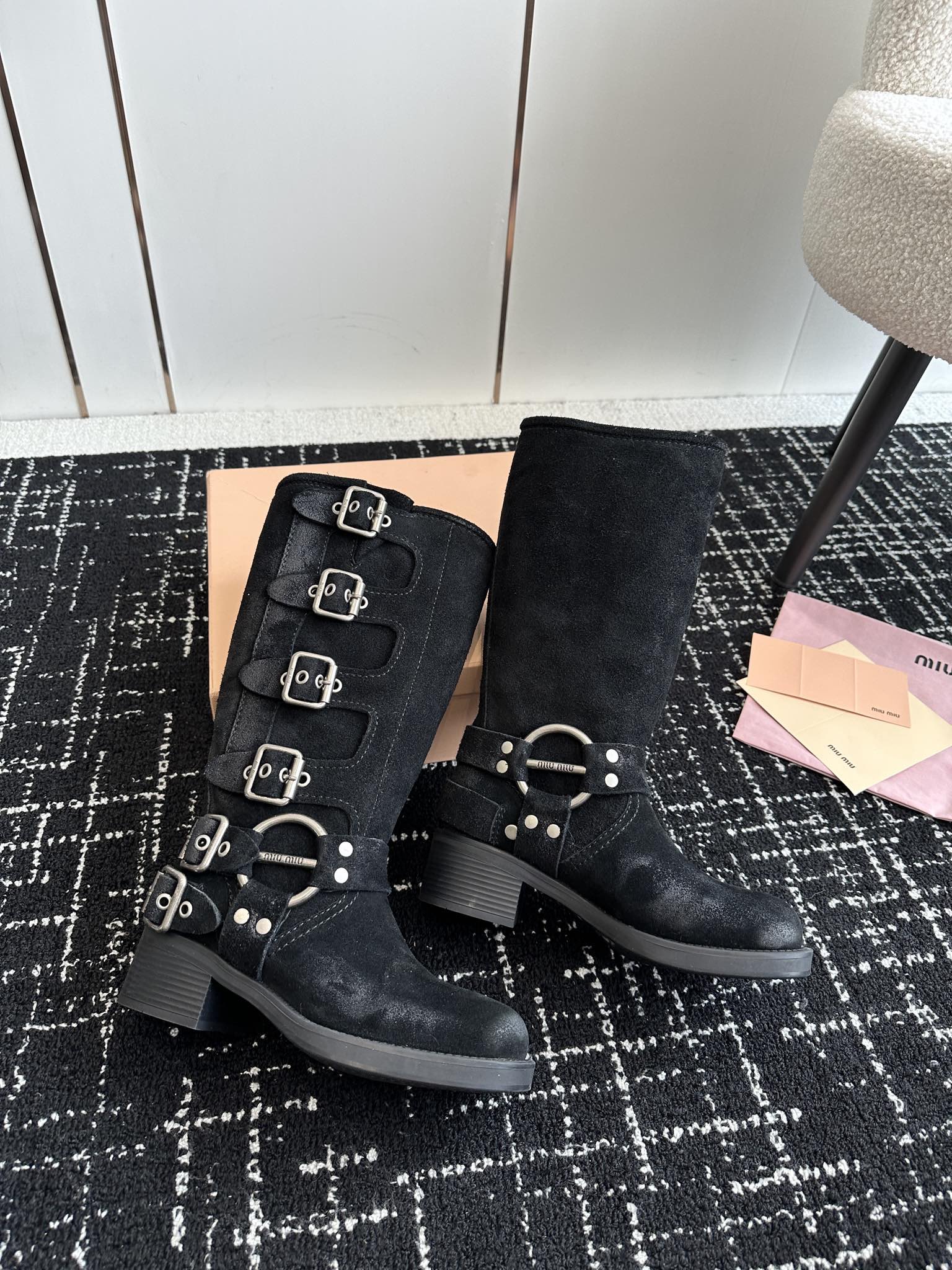 Miu Classic Runway Boots Black Suede 455905