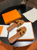 0RAN SANDAL Leather Brown