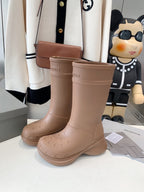 CROCS BOOTS IN BROWN RUBBER