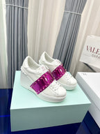 FLATFORM ROCKSTUD UNTITLED SNEAKER IN WHITE MIX MAGENTA PURPLE CALFSKIN