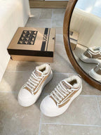 UGG Casual Sports Sneakers Sand White Suede Wool Rubber 512826