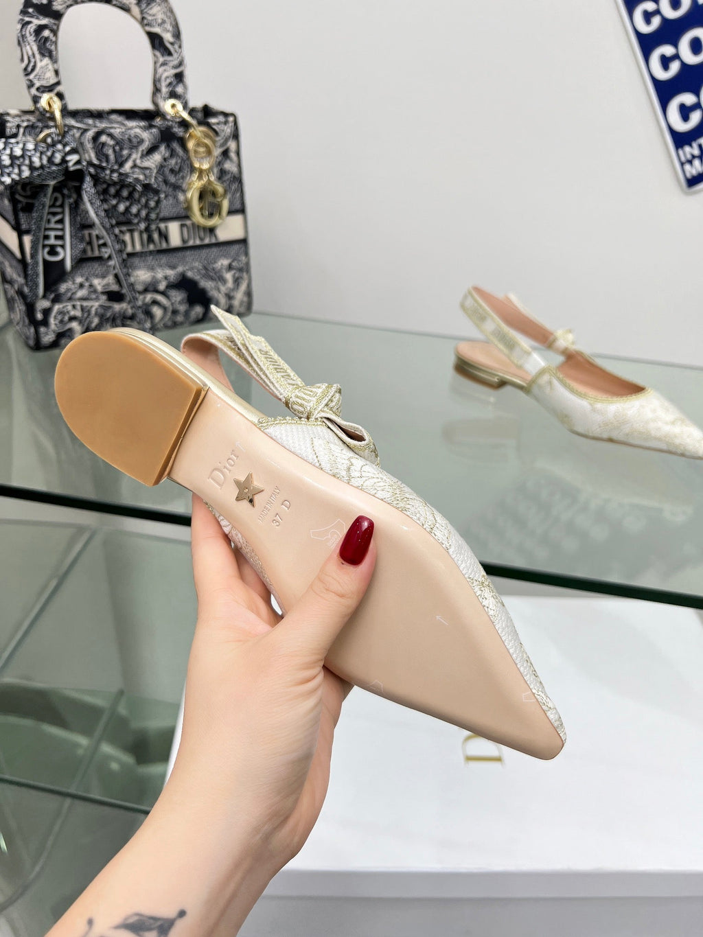 CD 25 Slingback Pump Cream Transparent Mesh
