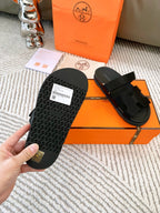 HM Chypre Sandal Black Lambskin 963504