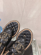 cc thong sandal 30 black quilted lambskin