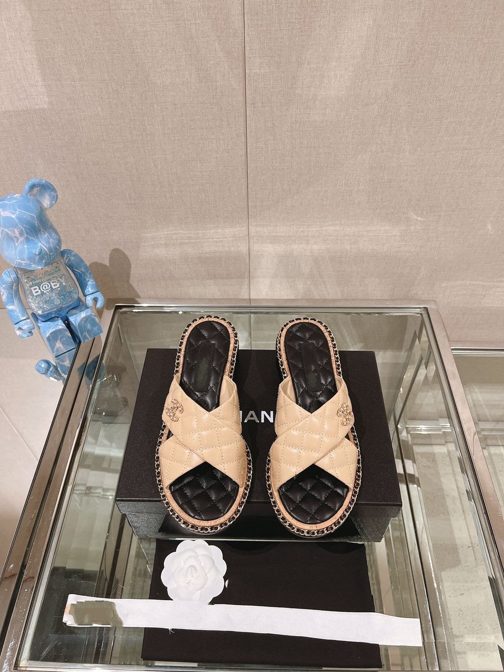 cross slippers 50 beige black quilted lambskin