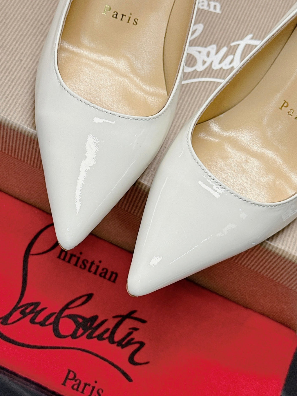 CL 25s Scepter Pumps 85mm White Patent Leather 446632