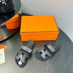 CHYPRE SANDAL BLACK CALFSKIN STYLIZED