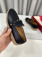 LEISURE FLOWS SPLIT LOAFER IN BLACK CALFSKIN