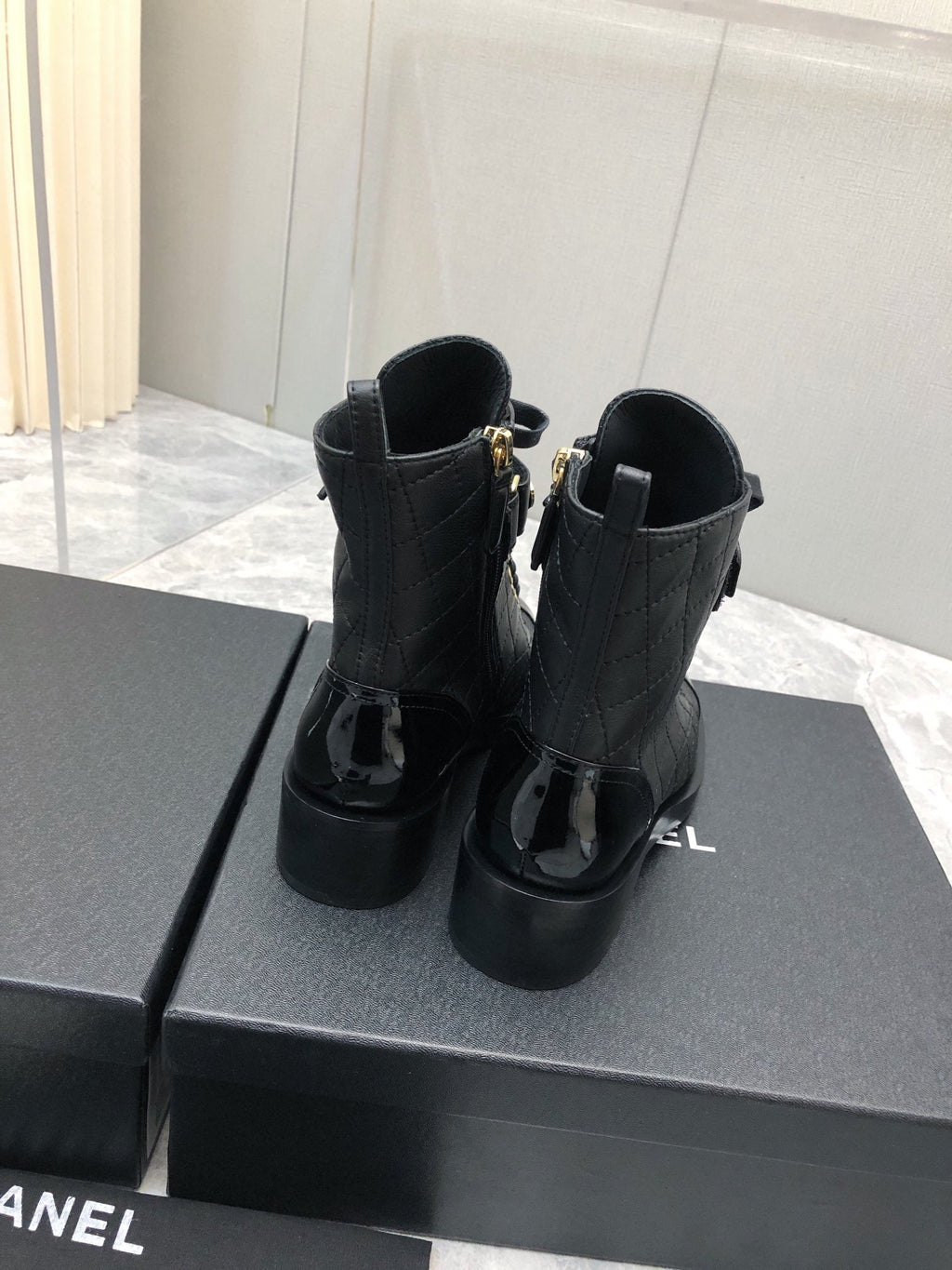 CC Short Boots 45mm In Black Quilted Lambskin And Glossy Cowhide 950042
