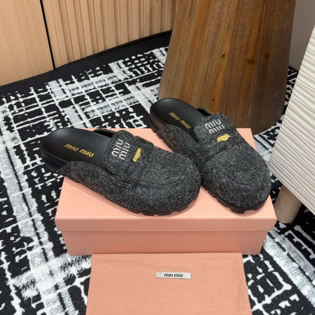 Miu slippers Black   Wool