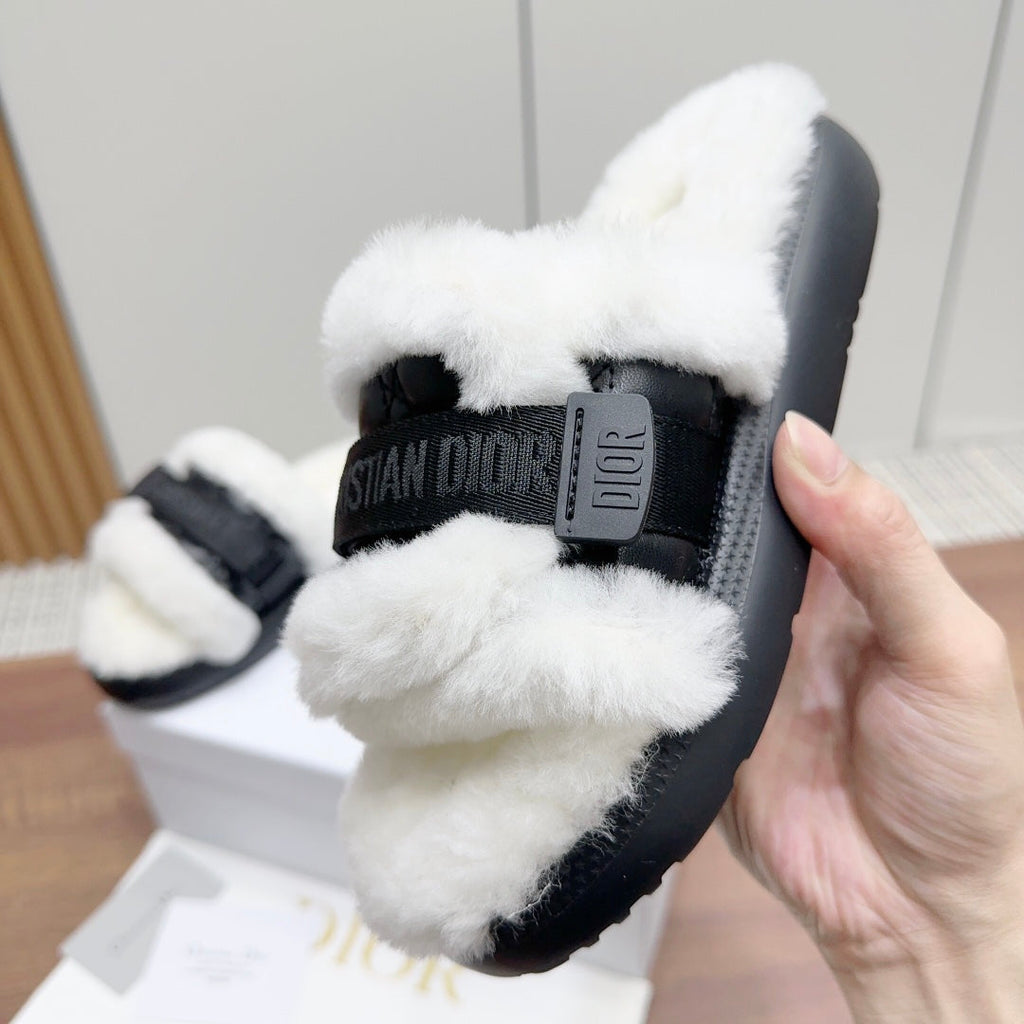 CD Dioriviera Dio(r)evolution Slide Black White Quilted Fleece Lining And Lambskin