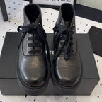 LOW-CUT BOOTS IN BLACK CALFSKIN