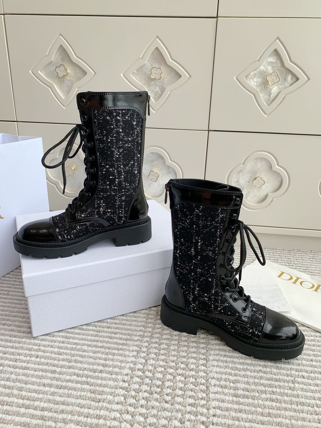 CD D-Unit Ankle Boot In Black Tweed Fabric And Glossy Cowhide 105086