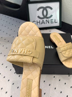 CC Slippers In Beige Quilted Cowhide 147026