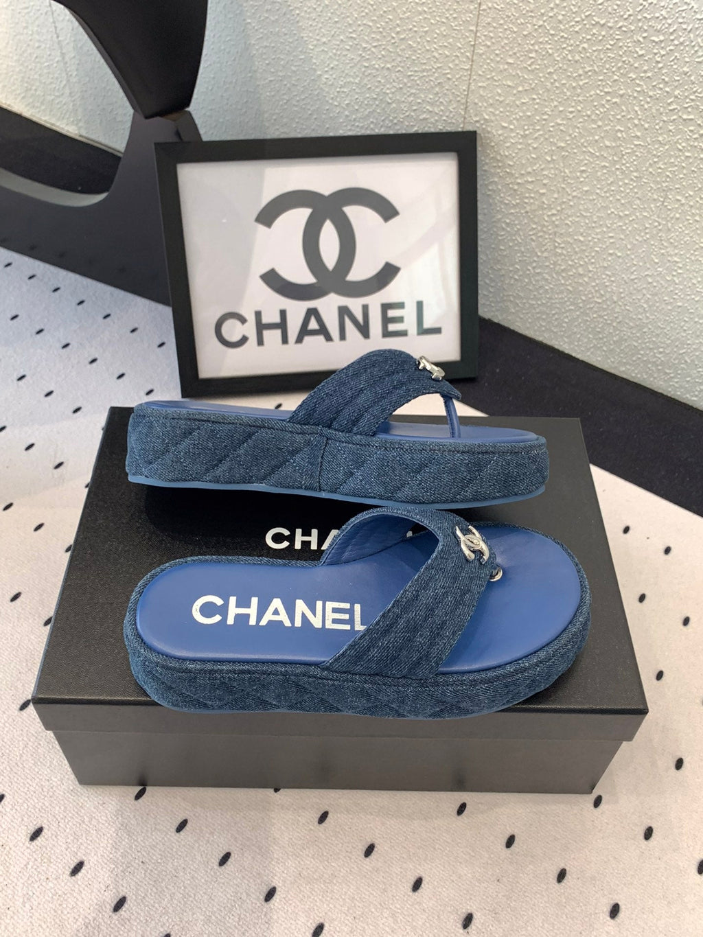 CC Thong Slippers In Navy Blue Denim Fabric 147052