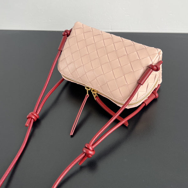 BV Concert Pouch 18.5cm Nude Red Lambskin
