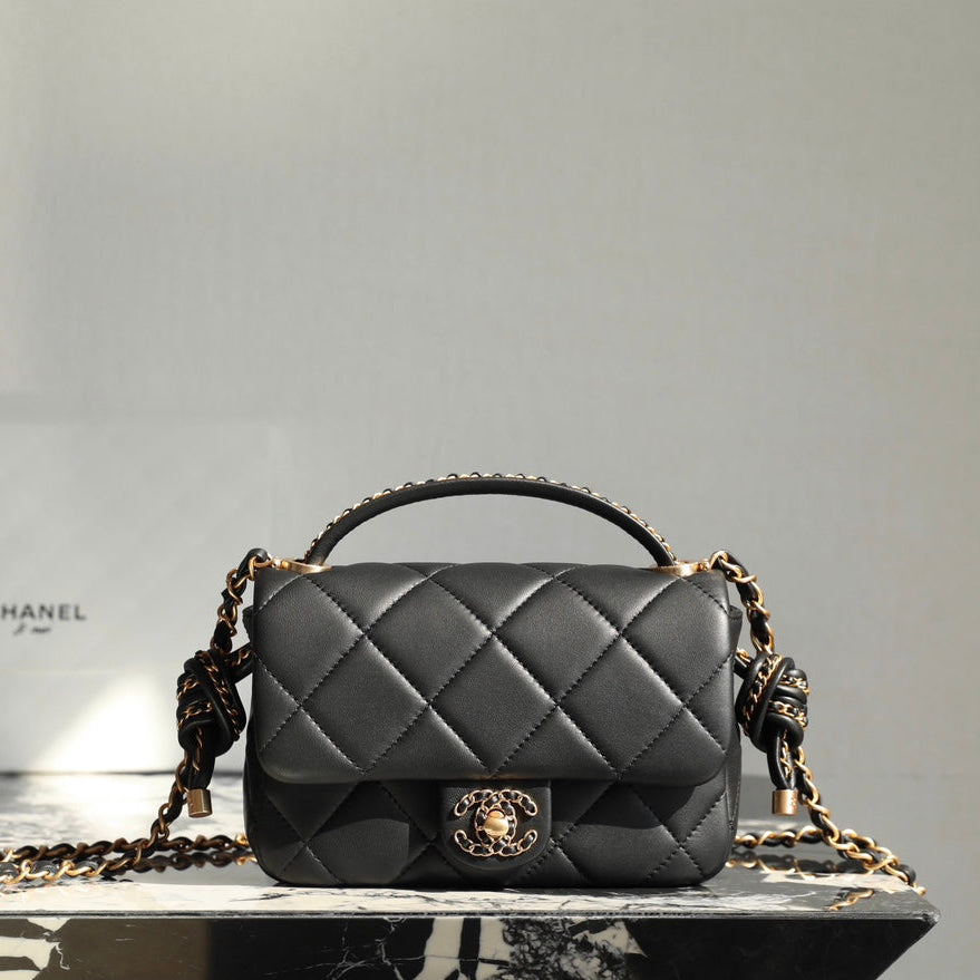 CC Mini Flap Bag 18 Black Lambskin