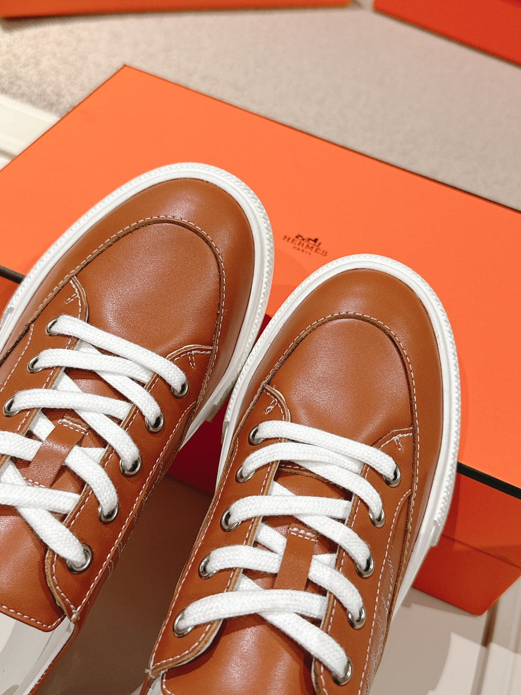 HM 25ss Sneakers Brown Cowhide 577535