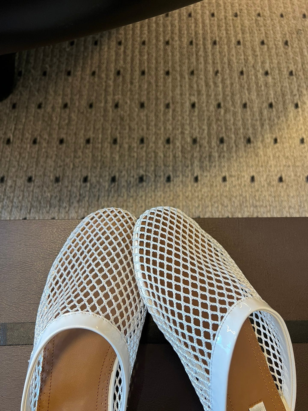 Alaia 25 Fishnet Flat Mules White Lampskin 303681
