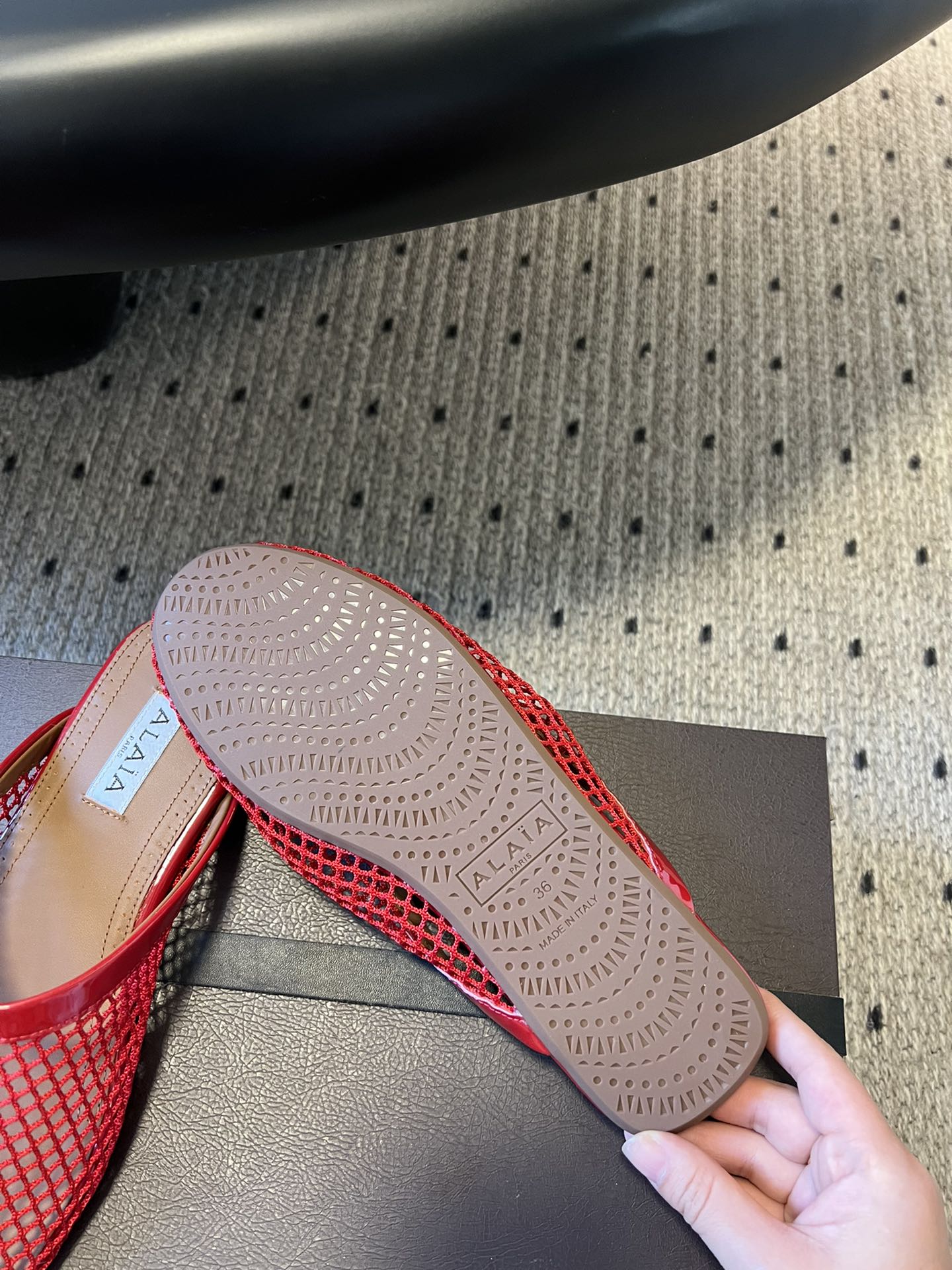 Alaia 25 Fishnet Flat Mules Red Lampskin 303682