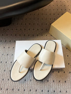 Signum Flat Sandal in White Sheepskin 282428