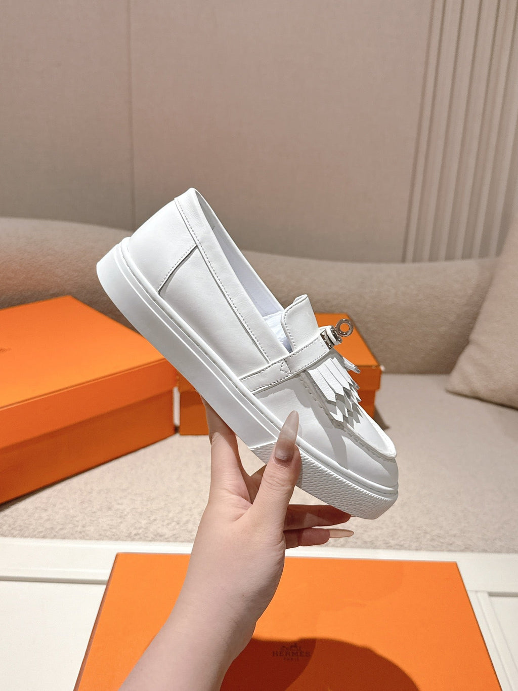 HM 25ss Platform Loafers Kelly Buckle White Cowhide 577475
