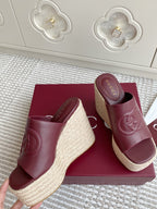 GC 25 Interlocking G Sandal Red Burgundy Cord Cowhide 291033