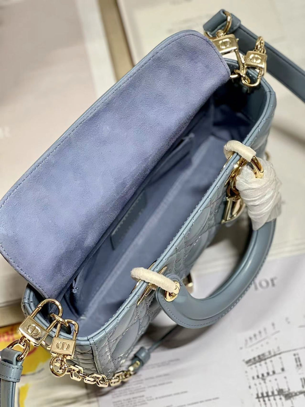 CD Lady D-Joy 22 Sky Blue Lambskin 336627